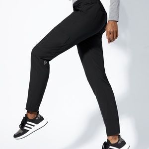 Jaanuu Black Stat Cargo Skinny Pant NWOT